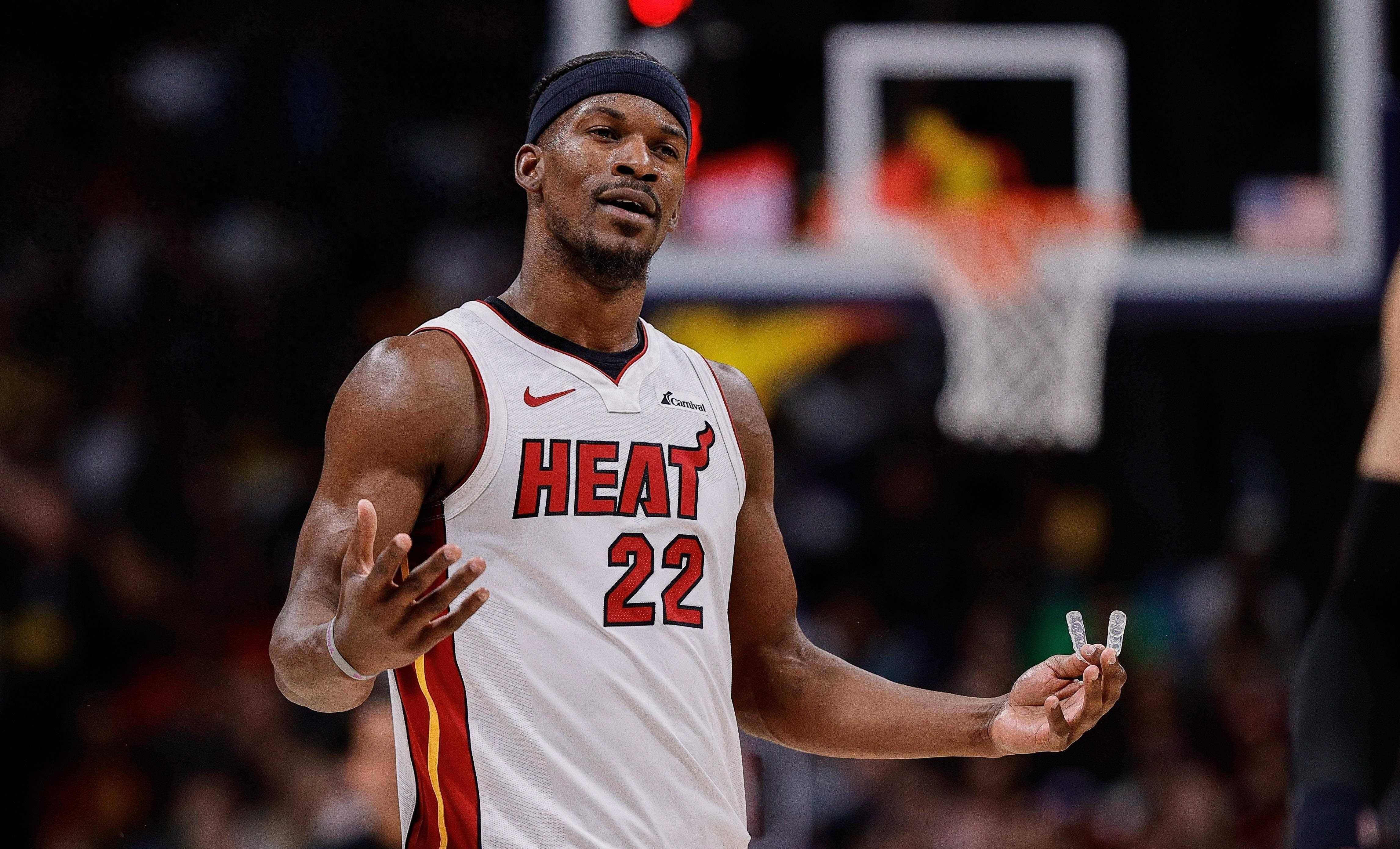 爱游戏全站赛后巴塞罗那调整名单以备NBA季后赛,外线爆发环节打磨,态度坚定,更衣室氛围转暖的简单介绍