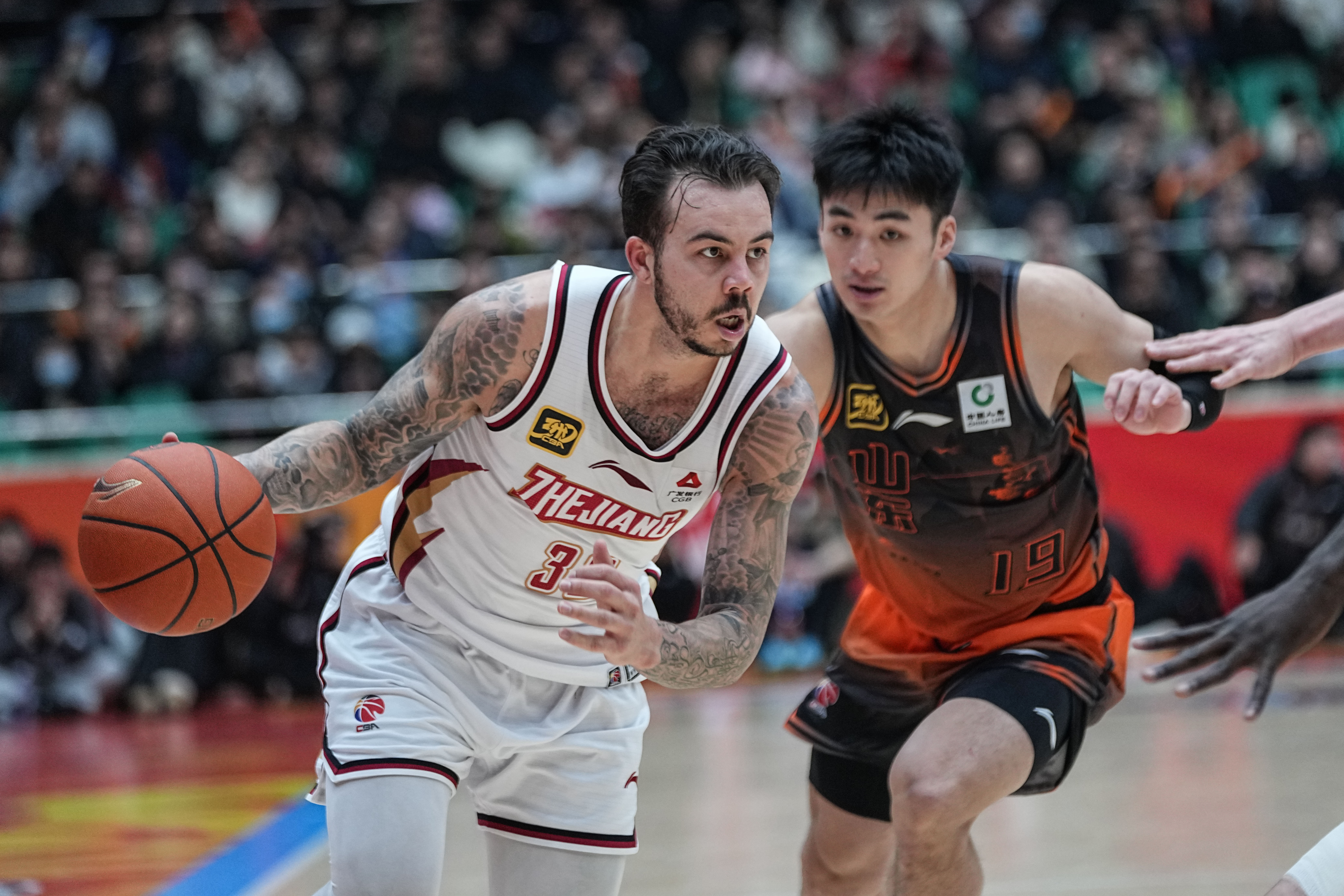 爱游戏入口冲刺阶段突围战来临，浙江队围绕德甲更衣室发声，赛场秩序良好，临场指挥获称赞的简单介绍