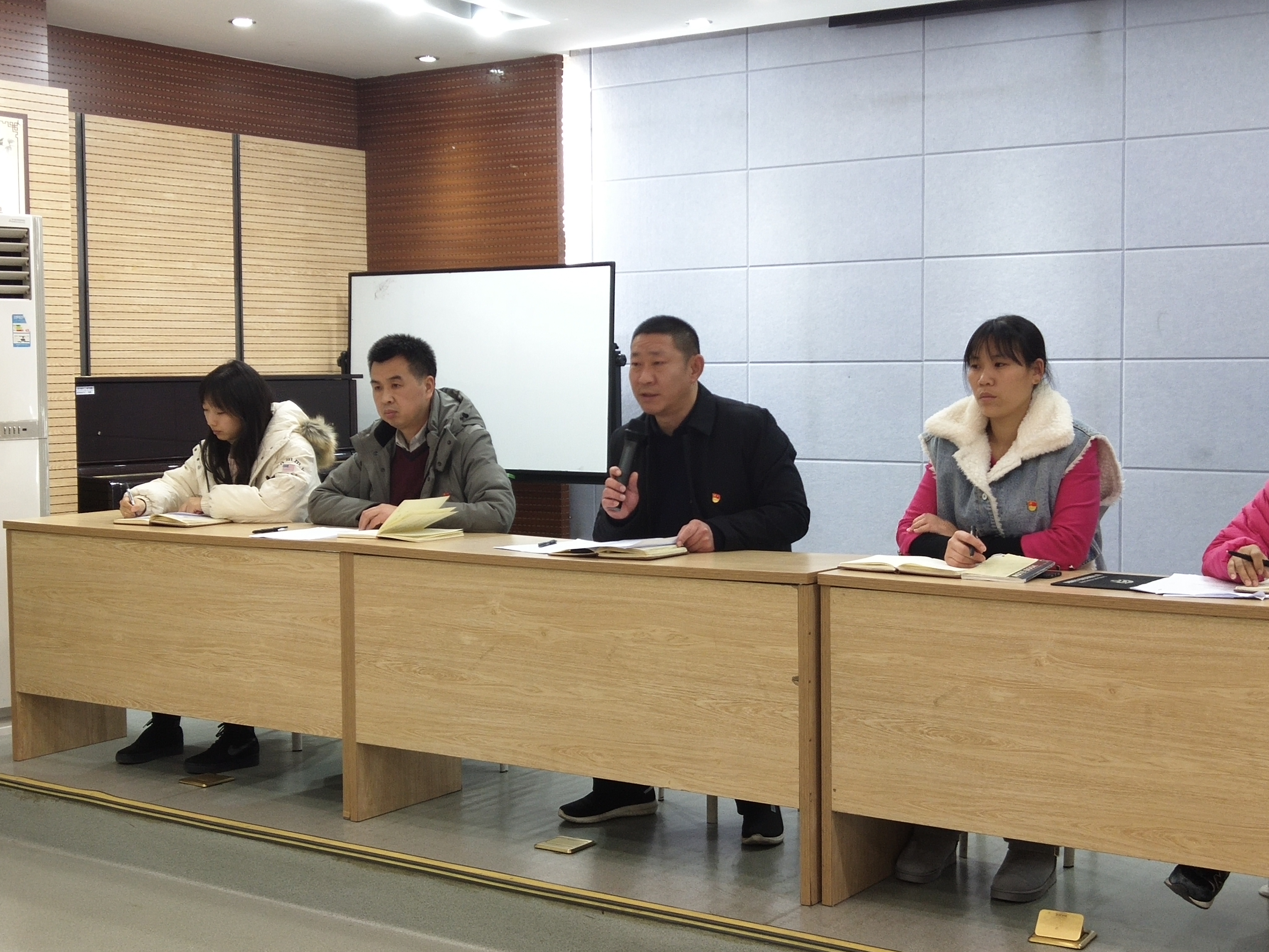 爱游戏入口尼斯内部会议纪要流出：今夜防线松动；CBA季后赛使命明确；医务组通报恢复的简单介绍